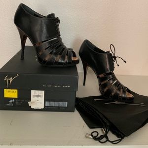 Guiseppi Zanotti Black Sexy Platform Heels
